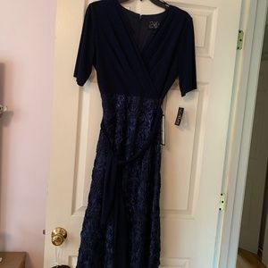 Elegant Navy Midi Dress